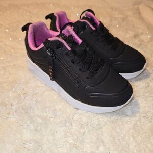 ♡Girls Sketchers Sneakers♡